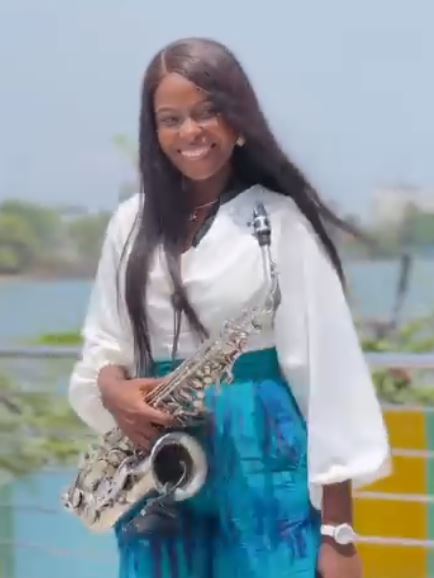 Tobi Sax